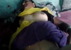 جوجه ها را با هم بزنید و به یکدیگر بچسبید، جوجه ها با جوانان دانلود کلیپ سگس بزرگ تماس مرد، که اول از همه به شیر دوشی خود را، و آنها را با دو مکش